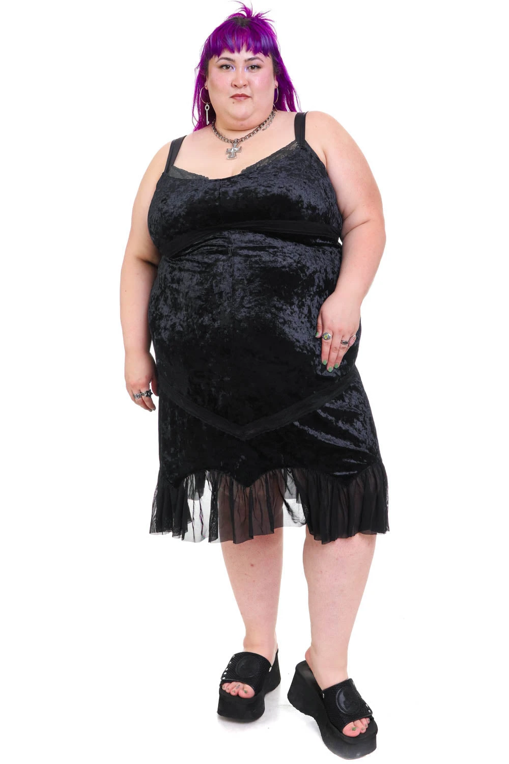 Luci Black Velvet Midi Dress 10 Luci Black Velvet Midi Dress - Image 8