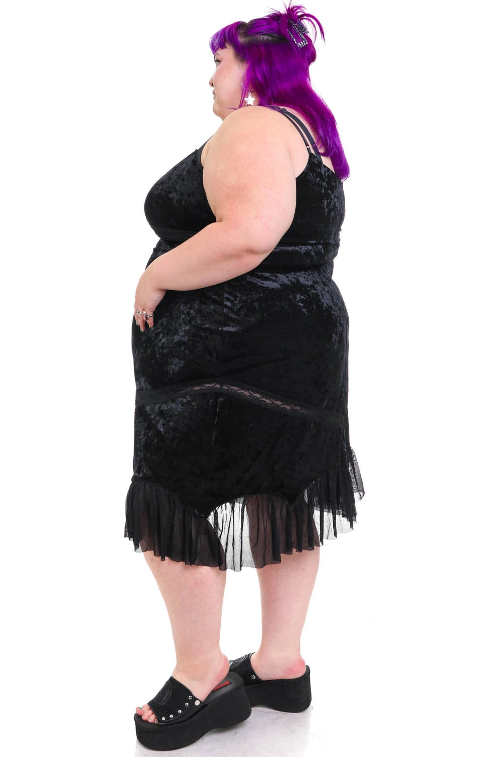 Luci Black Velvet Midi Dress 13 Luci Black Velvet Midi Dress - Image 11