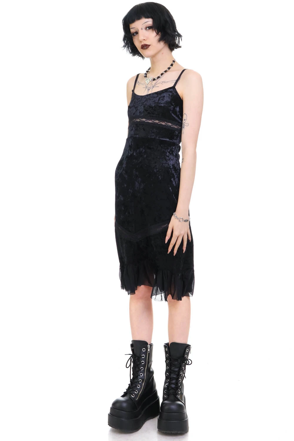 Luci Black Velvet Midi Dress 17 Luci Black Velvet Midi Dress - Image 15