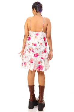 Vintage Y2K Delicate Flower White Slip Dress 12 Vintage Y2K Delicate Flower White Slip Dress -TUNNEL Vision Outlet 256A4710 1c66744a d891 495a 8ec2 d9ed97c268c0