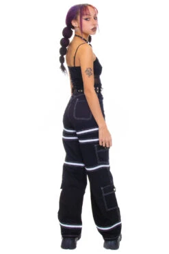 Black 5-in-1 Convertible Zip-Off Cargo Pants -TUNNEL Vision Outlet 256A4775