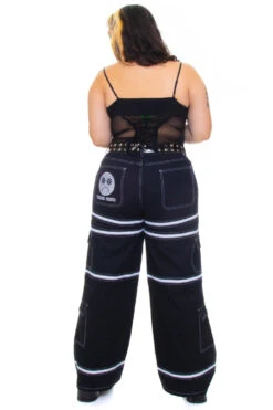 Black 5-in-1 Convertible Zip-Off Cargo Pants -TUNNEL Vision Outlet 256A4964