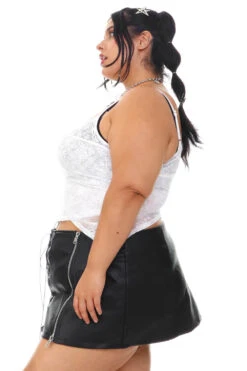 Disco White Lace Criss-Cross Layer Top -TUNNEL Vision Outlet 256A5521 2cafbb4e d6e1 4c0f 8050 f87fd0f3f33a