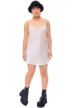 Vintage Classics - Slip Dresses 28 Vintage Classics - Slip Dresses -TUNNEL Vision Outlet 256A5711 5c3ba4e5 04b3 4d72 8919 8322a2c72a0e