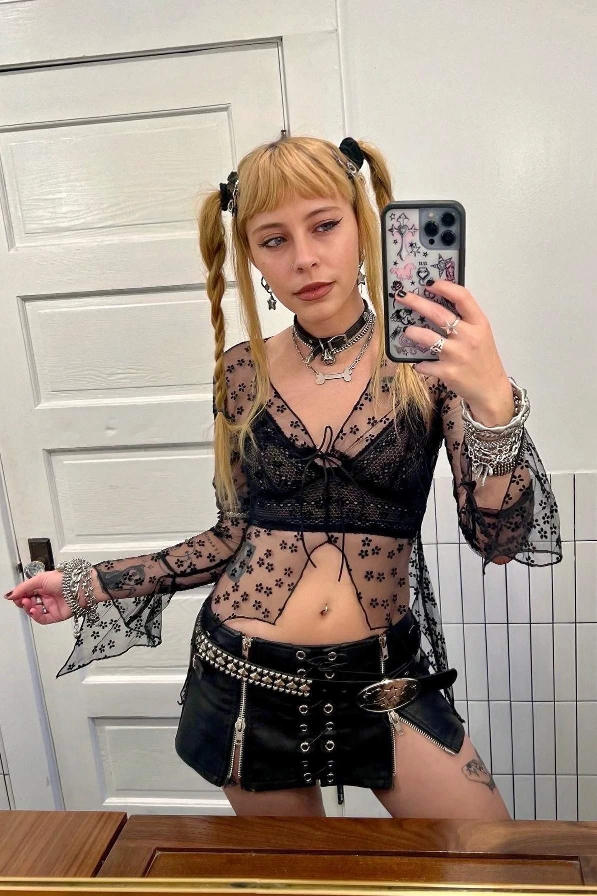 Everything Black Flutter Mesh Top 5 Everything Black Flutter Mesh Top - Image 3