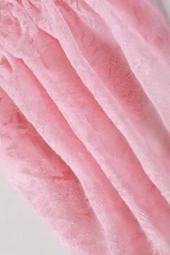 PRE-ORDER: Fairy Tale Pink Lace Top 17 PRE-ORDER: Fairy Tale Pink Lace Top -TUNNEL Vision Outlet 611A2043