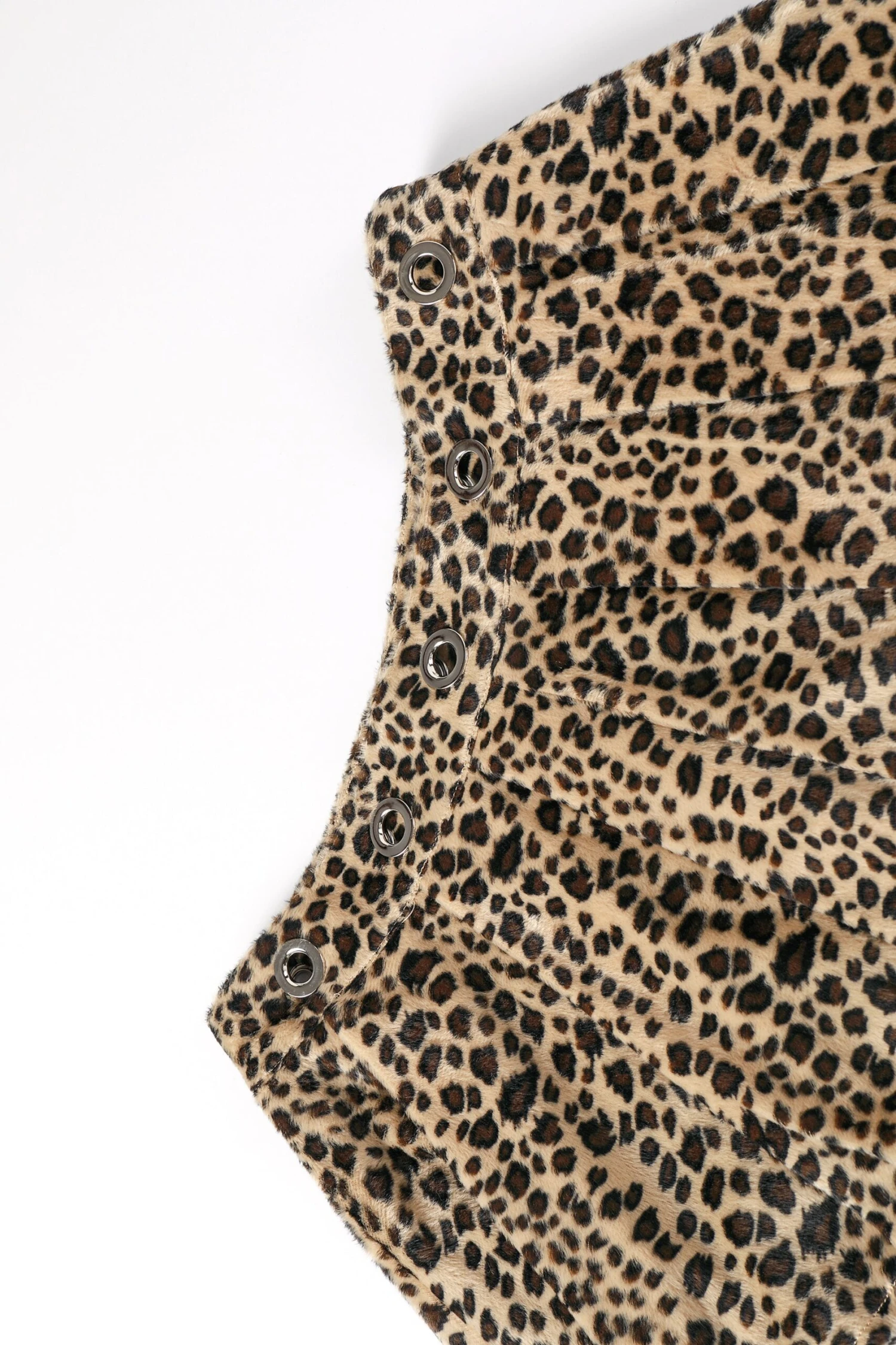 PRE-ORDER: Peekaboo Fuzzy Leopard Print Grommet Mini Skirt 5 PRE-ORDER: Peekaboo Fuzzy Leopard Print Grommet Mini Skirt - Image 3