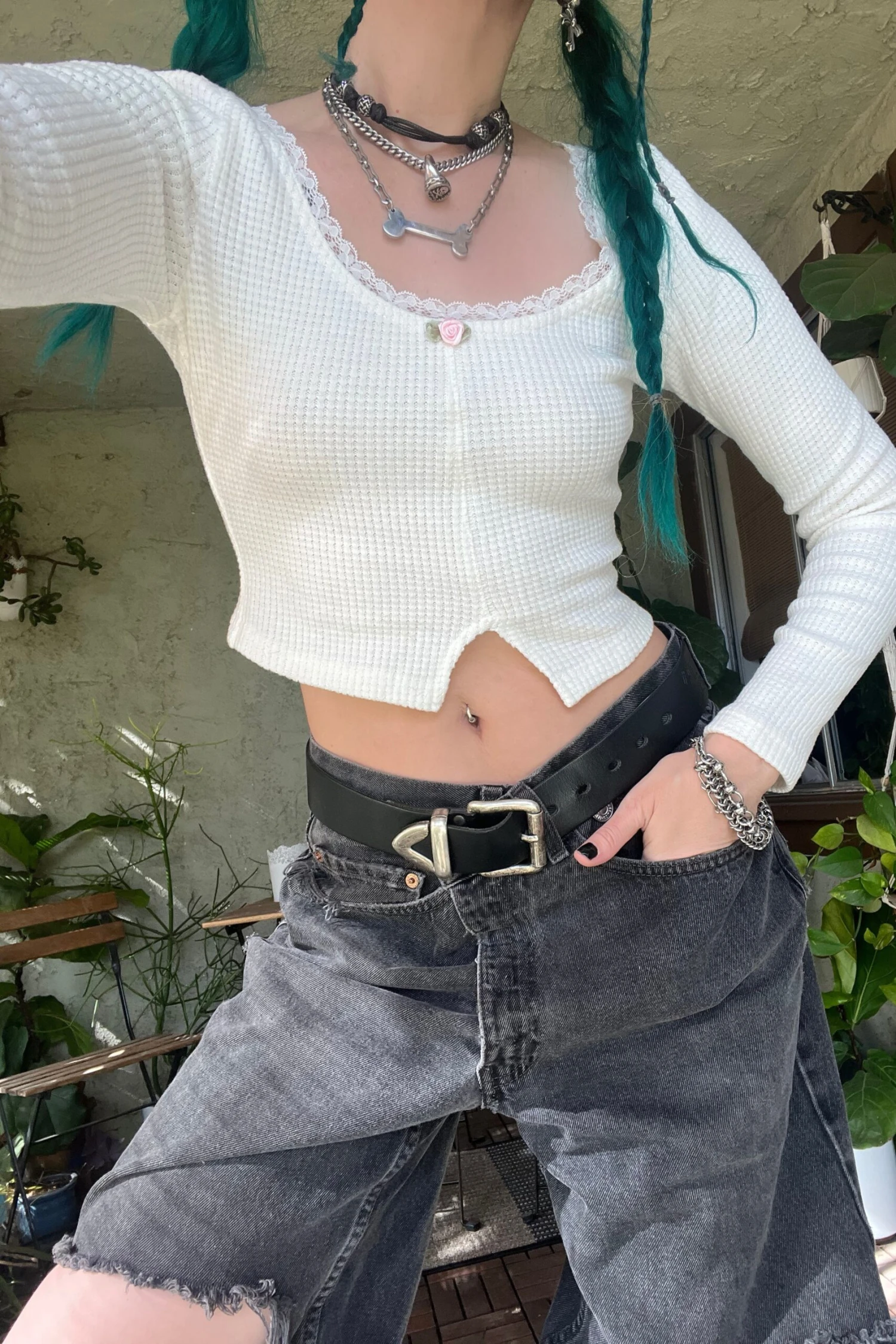 Rosa White Lace-Trimmed Thermal Long-Sleever 4 Rosa White Lace-Trimmed Thermal Long-Sleever - Image 2