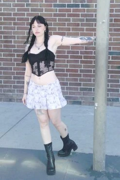 Priscilla Lavender Floral Low-Rise Mini Skirt 28 Priscilla Lavender Floral Low-Rise Mini Skirt -TUNNEL Vision Outlet DSCF0037