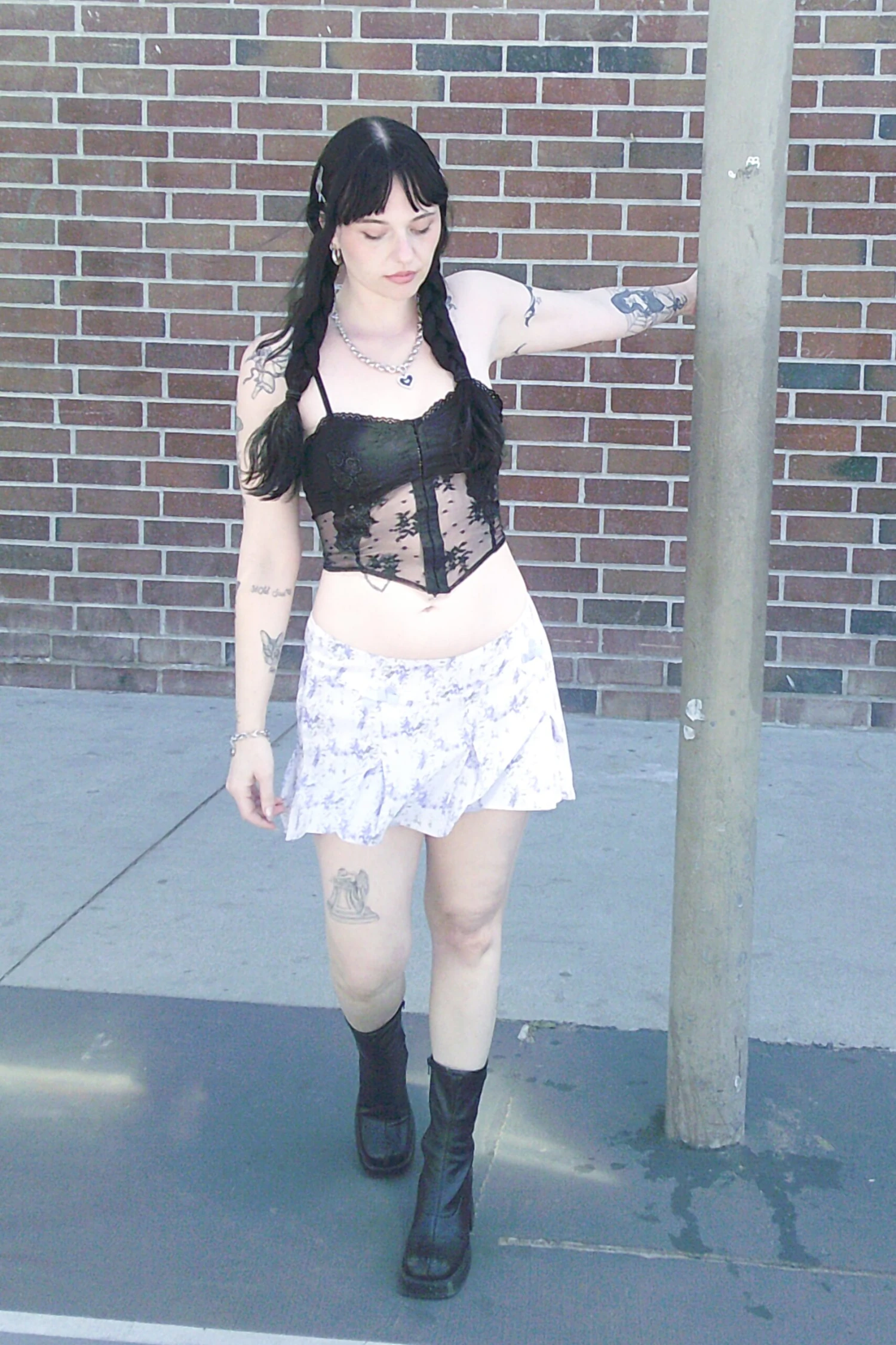 Priscilla Lavender Floral Low-Rise Mini Skirt 10 Priscilla Lavender Floral Low-Rise Mini Skirt - Image 8