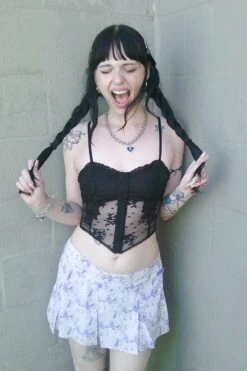 Priscilla Lavender Floral Low-Rise Mini Skirt 27 Priscilla Lavender Floral Low-Rise Mini Skirt -TUNNEL Vision Outlet DSCF0112