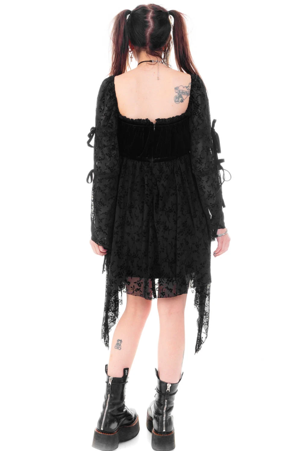Desdemona Black Velvet Mix Dress 18 Desdemona Black Velvet Mix Dress - Image 16