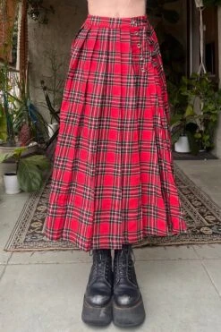 Muzzle Plaid Maxi Kilt -TUNNEL Vision Outlet IMG 2314