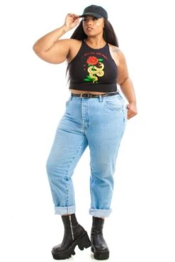 Vintage Classics - Mom Jeans -TUNNEL Vision Outlet IMG 7546 3d9f6b1a 4cde 442a 9f2a 1cd2add0db77 1