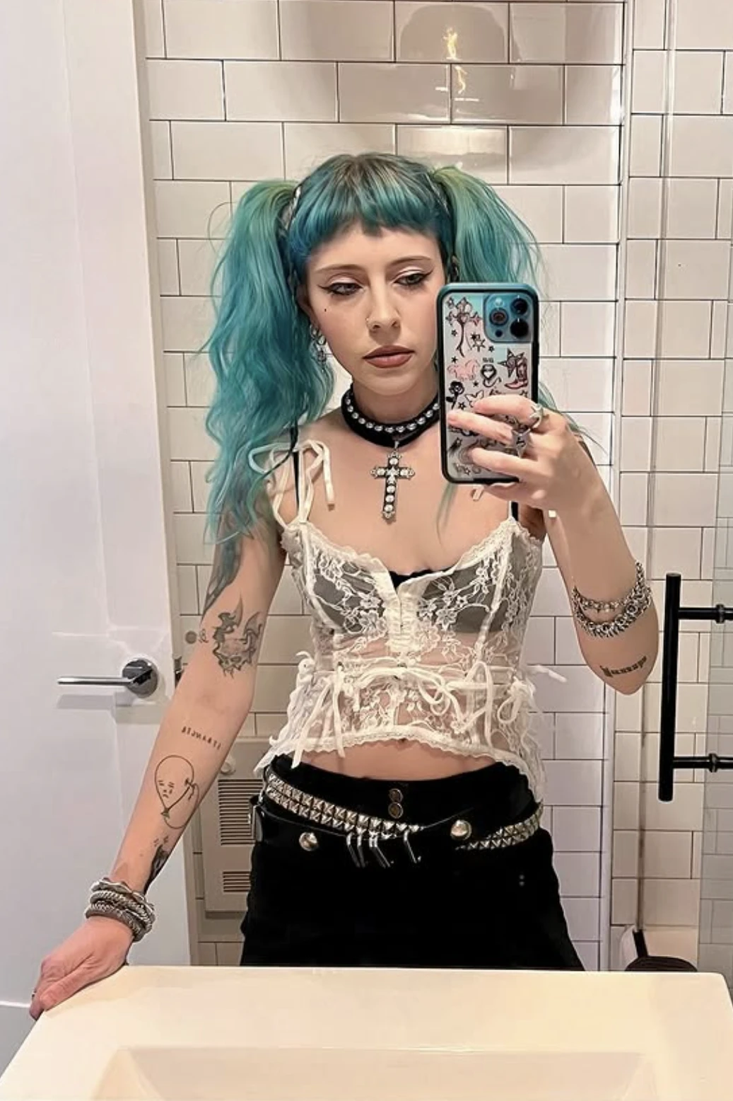 Gwendolyn White Lace Tie-Up Camisole 4 Gwendolyn White Lace Tie-Up Camisole - Image 2