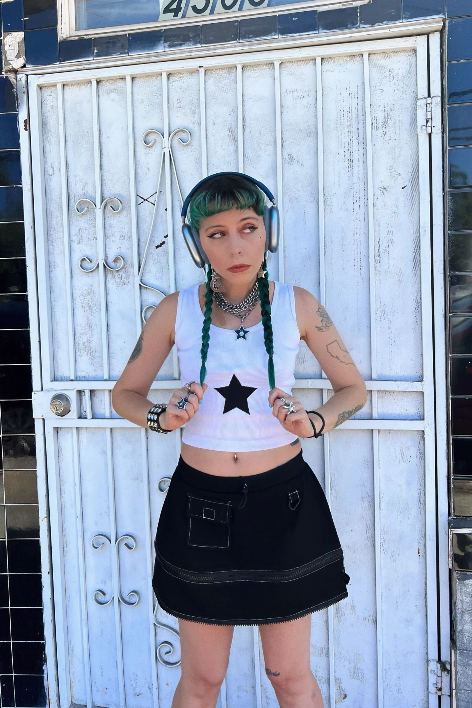 Black Carmen 5-in-1 Convertible Cargo Skirt 14 Black Carmen 5-in-1 Convertible Cargo Skirt - Image 12