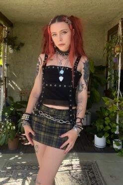 Black Aeon Grommet Tank -TUNNEL Vision Outlet blk1 d616a2f4 ba8b 4d8c 9f28 952d45f50926