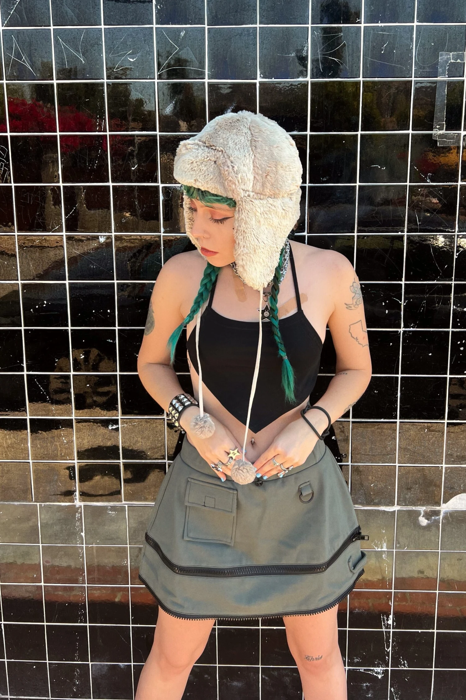 Olive Carmen 5-in-1 Convertible Cargo Skirt 11 Olive Carmen 5-in-1 Convertible Cargo Skirt - Image 9