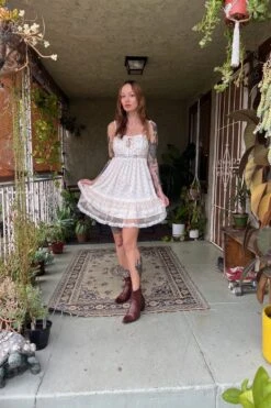 Baby Dolly Floral Mini Dress -TUNNEL Vision Outlet sarahphotos 14