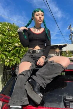 Rosa Black Lace-Trimmed Thermal Long-Sleever -TUNNEL Vision Outlet seVDX