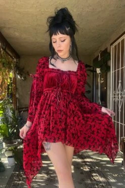 Desdemona Red Velvet Mix Dress 20 Desdemona Red Velvet Mix Dress -TUNNEL Vision Outlet wgEKSHJN